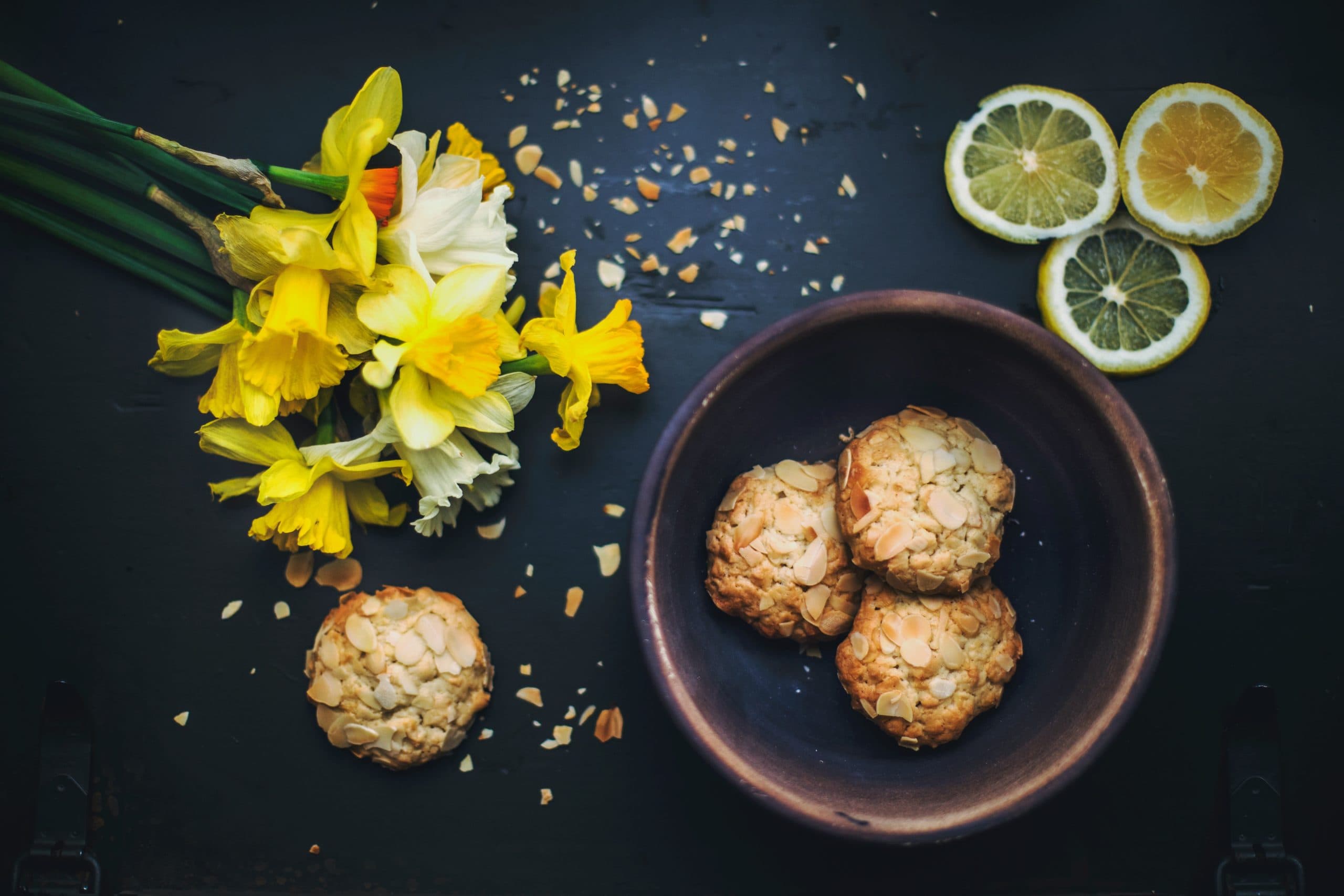 Lemon Curd & White Choco Cookie